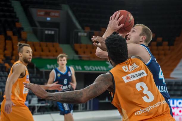 不利局势下 不利局势下