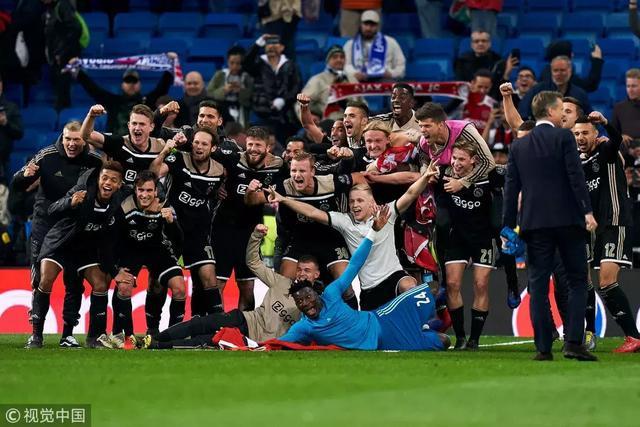 一段佳话 一段佳话